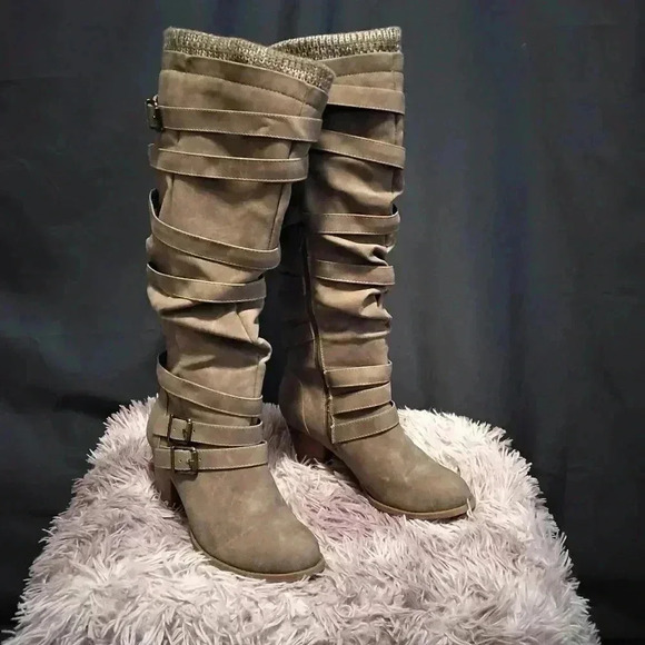 Just Fab Boots 9 - Picture 2 of 6